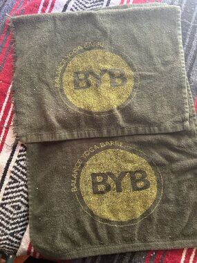 BYB Olive Green Yoga Towel - Pair